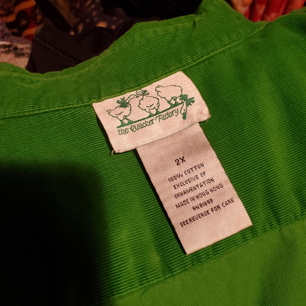 Quacker Factory Green Button-Down Shirt with Embroidered Dogs - Picture 9 of 9
